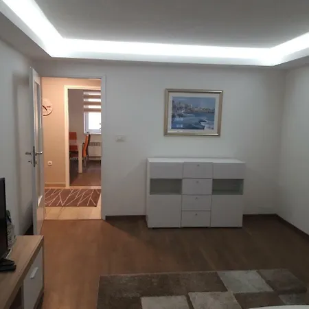 Katedrala Apartment *